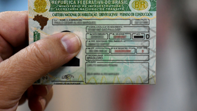 Detran/TO alerta usuários sobre as penalidades impostas a quem porta CNH falsa