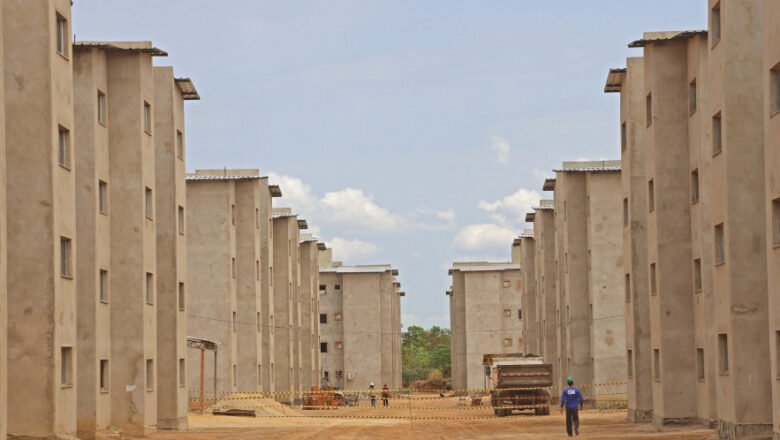 Governo estadual viabiliza mais de R$ 26 milhões para construção de 176 casas em Palmas